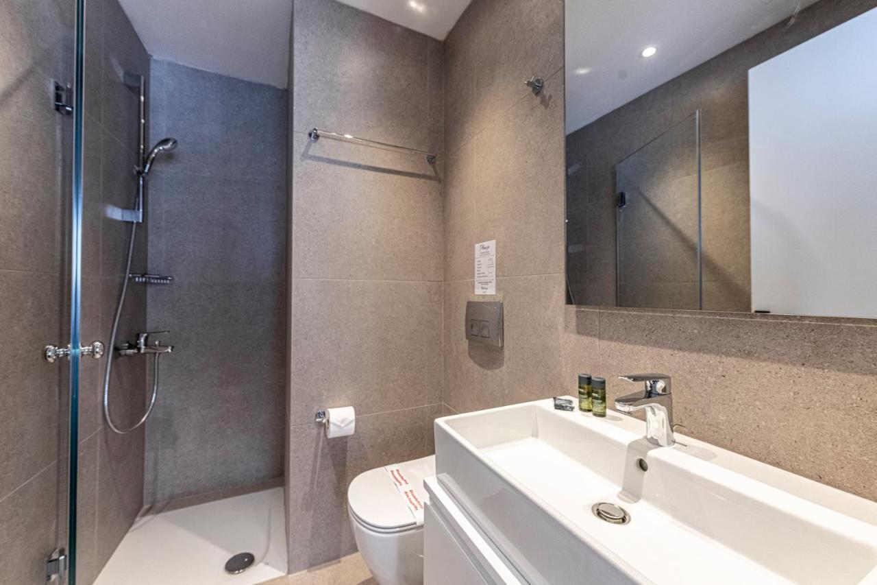 Phaedrus Living Executive Kriel Suites 001 雅典 外观 照片